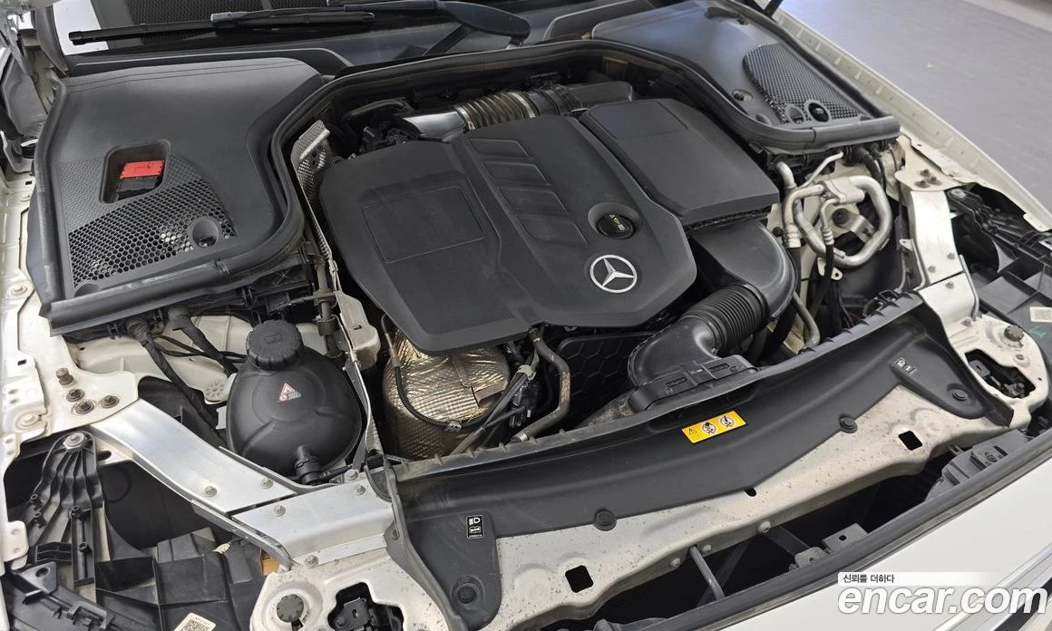 Mercedes-Benz E 220 Cabriolet, снимка 6 - Автомобили и джипове - 55794700