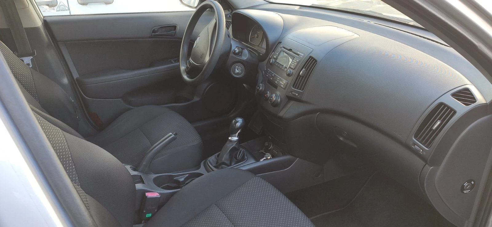 Hyundai I30 1.4, снимка 11 - Автомобили и джипове - 55798295