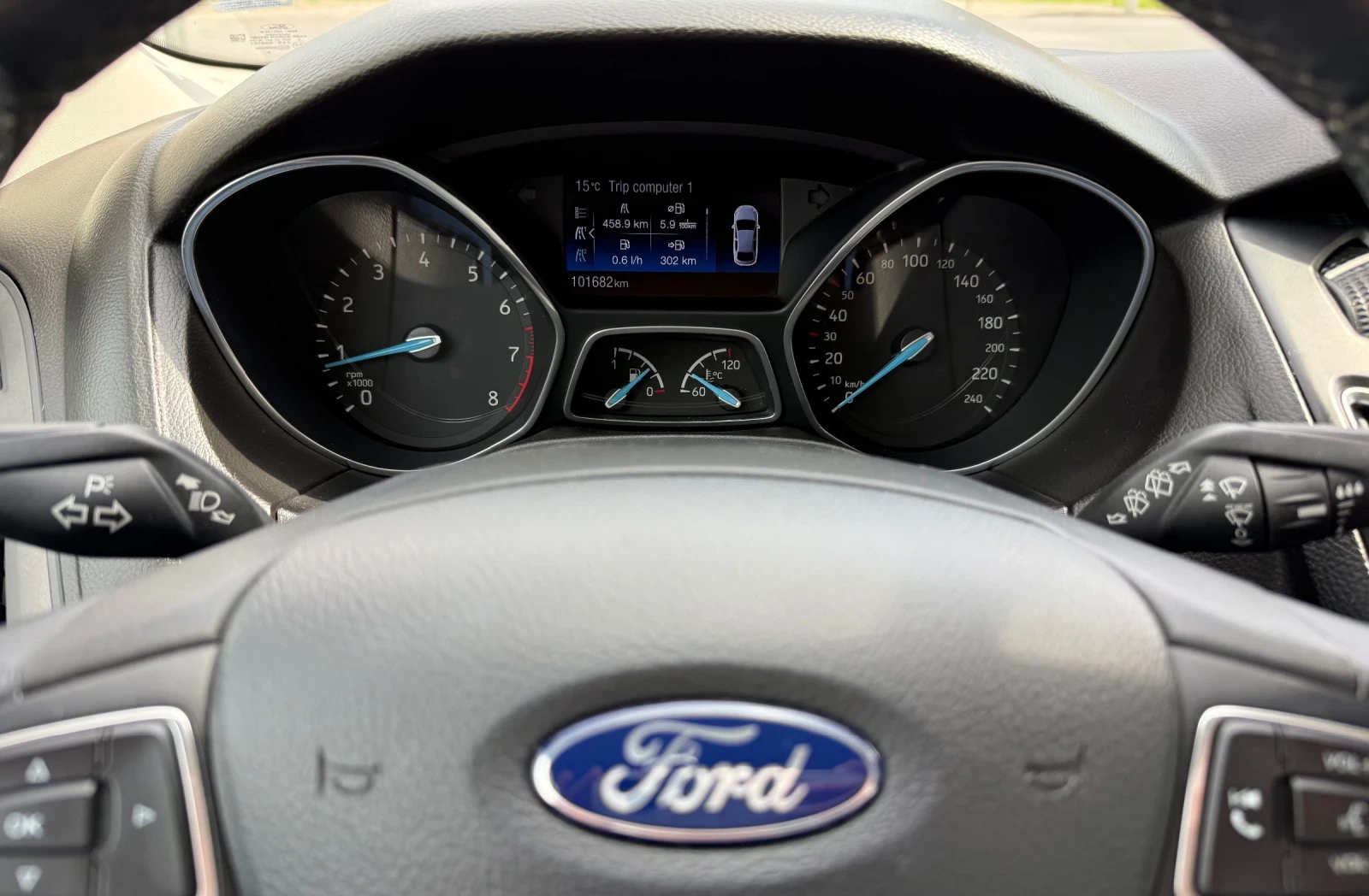 Ford Focus Ford Focus EcoBoost 125 PS M6, снимка 9 - Автомобили и джипове - 55806278
