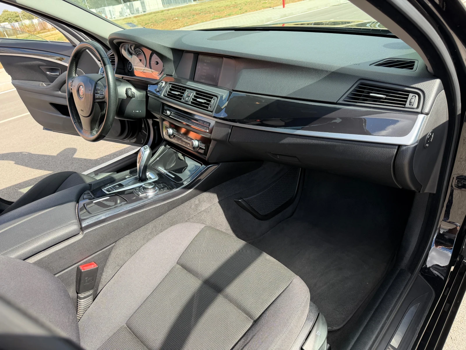 BMW 520, снимка 15 - Автомобили и джипове - 56136682