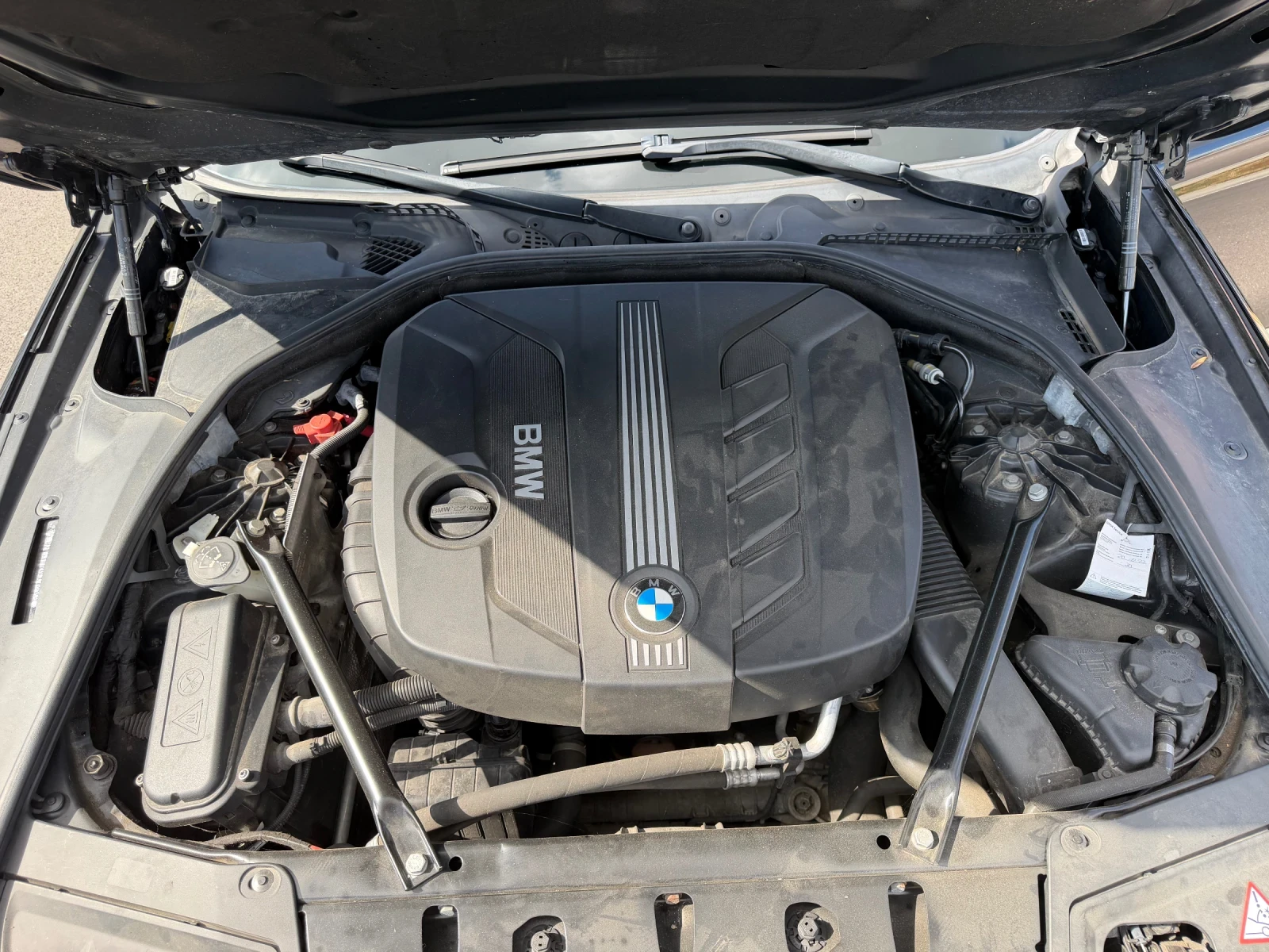 BMW 520, снимка 16 - Автомобили и джипове - 56136682