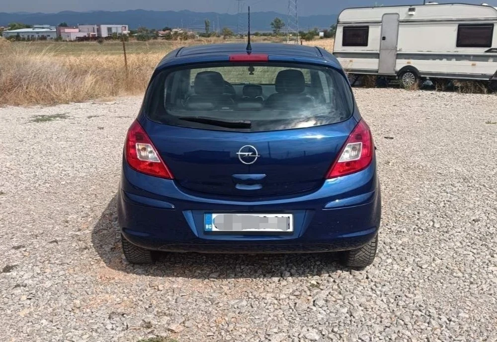 Opel Corsa Cosmo, снимка 3 - Автомобили и джипове - 56331605