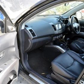 Mitsubishi Outlander 2.0 DI-D, снимка 6