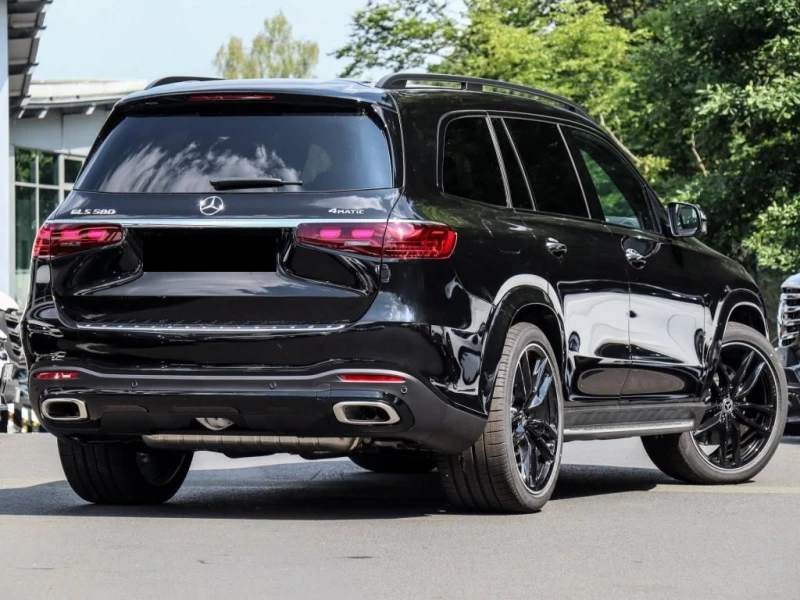 Mercedes-Benz GLS580 AMG ULTIMATE/DESIGNO/EXCLUSIV/BURM/PANO/TV/HEAD UP, снимка 4 - Автомобили и джипове - 50547555