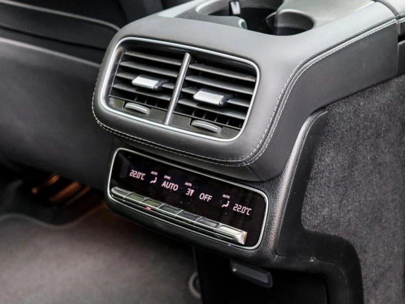 Mercedes-Benz GLS580 AMG ULTIMATE/DESIGNO/EXCLUSIV/BURM/PANO/TV/HEAD UP, снимка 15 - Автомобили и джипове - 50547555