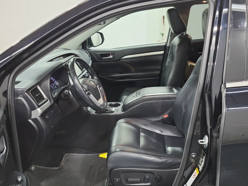 Toyota Highlander HYBRID XLE * * CARFAX * * АВТО КРЕДИТ * * , снимка 6 - Автомобили и джипове - 52817807