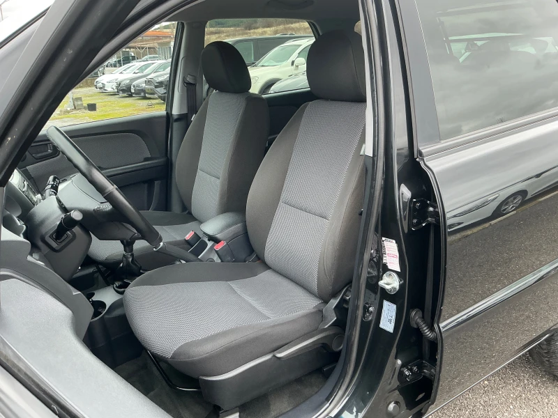 Kia Sportage 2.0 i, снимка 12 - Автомобили и джипове - 53250382
