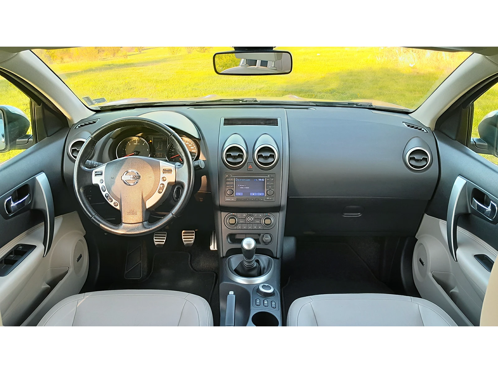 Nissan Qashqai 4х4 Tekna 2.0dCi Кожа/Pano/Keyless/Navi/Cam - изображение 6