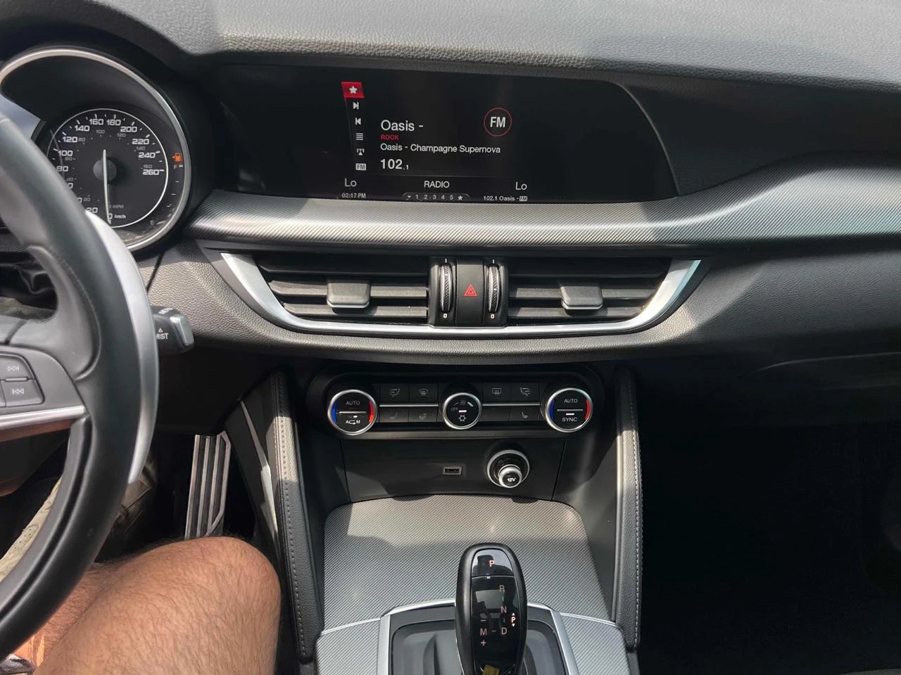 Alfa Romeo Stelvio Sport* AWD* Distronic* Keyless* Подгрев* Пано*  - изображение 8