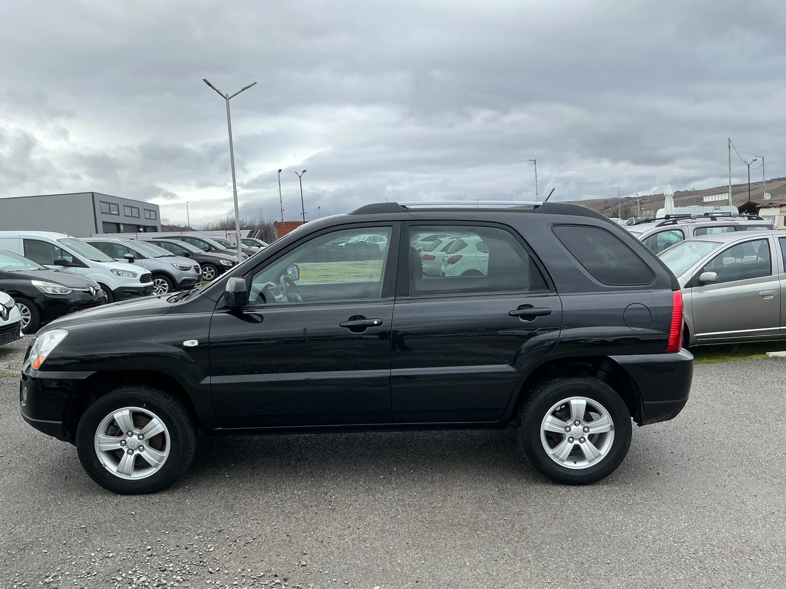 Kia Sportage 2.0 i - изображение 4