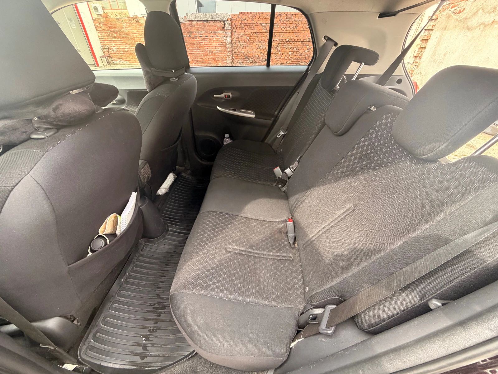 Toyota Urban Cruiser D4D, снимка 7 - Автомобили и джипове - 53951596