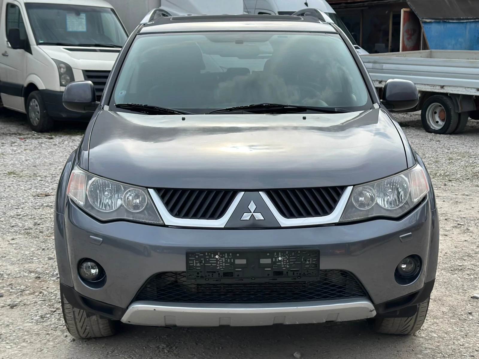 Mitsubishi Outlander 2.0d~4x4~7места, снимка 2 - Автомобили и джипове - 53992776