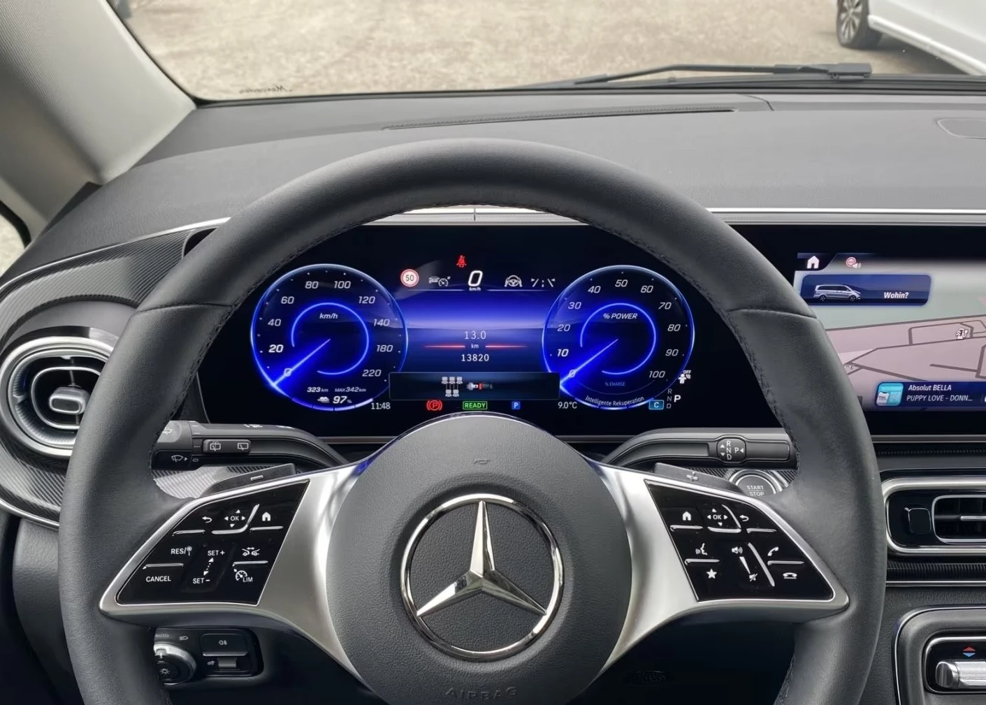 Mercedes-Benz EQV 300 LONG 360-CAMERA LED PANORAMA , снимка 8 - Автомобили и джипове - 54220323