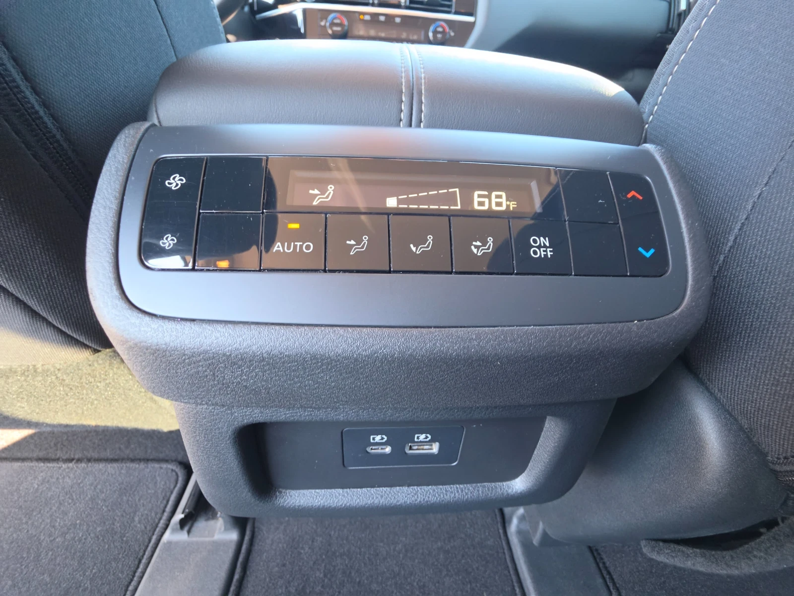 Nissan Pathfinder, снимка 14 - Автомобили и джипове - 55107861
