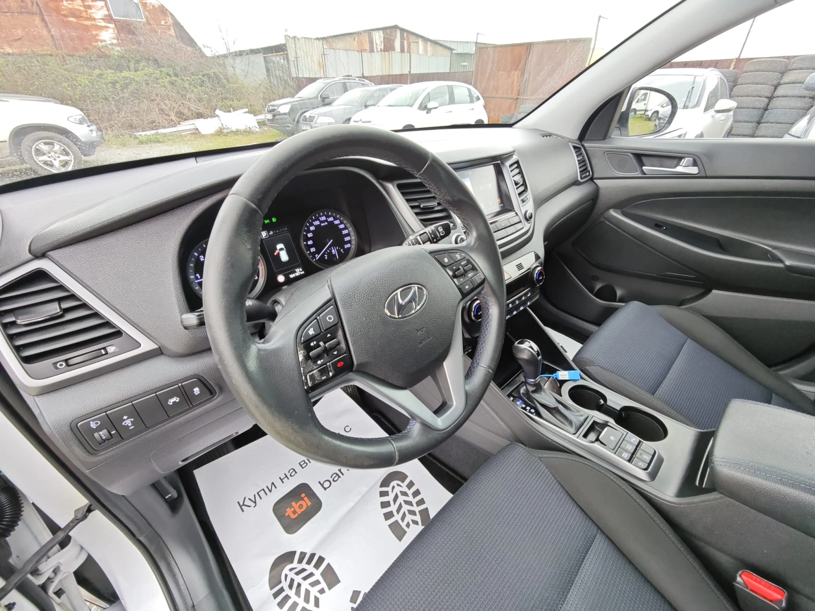 Hyundai Tucson 1.7CRDi, снимка 8 - Автомобили и джипове - 55358434