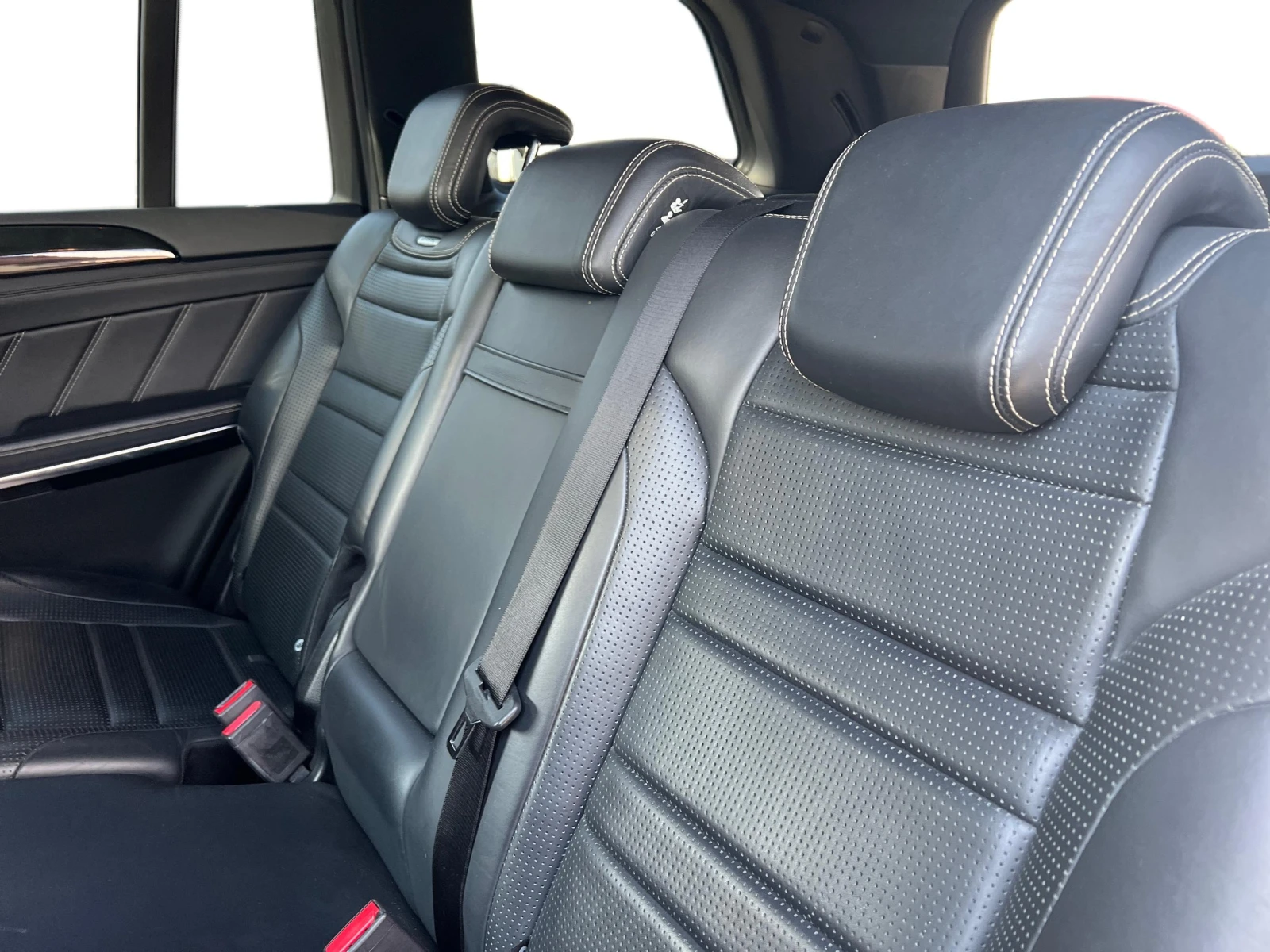 Mercedes-Benz GLS 63 AMG 4MATIC, снимка 12 - Автомобили и джипове - 55950307
