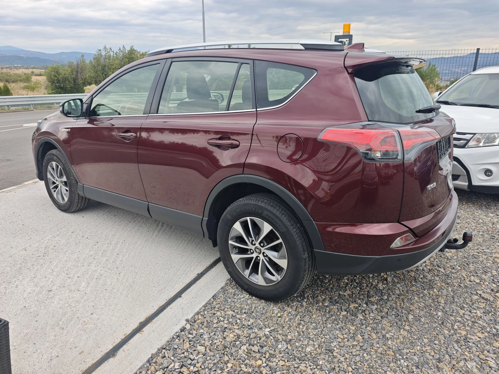 Toyota Rav4 Hybrid full history  | Mobile.bg � ����������� 9