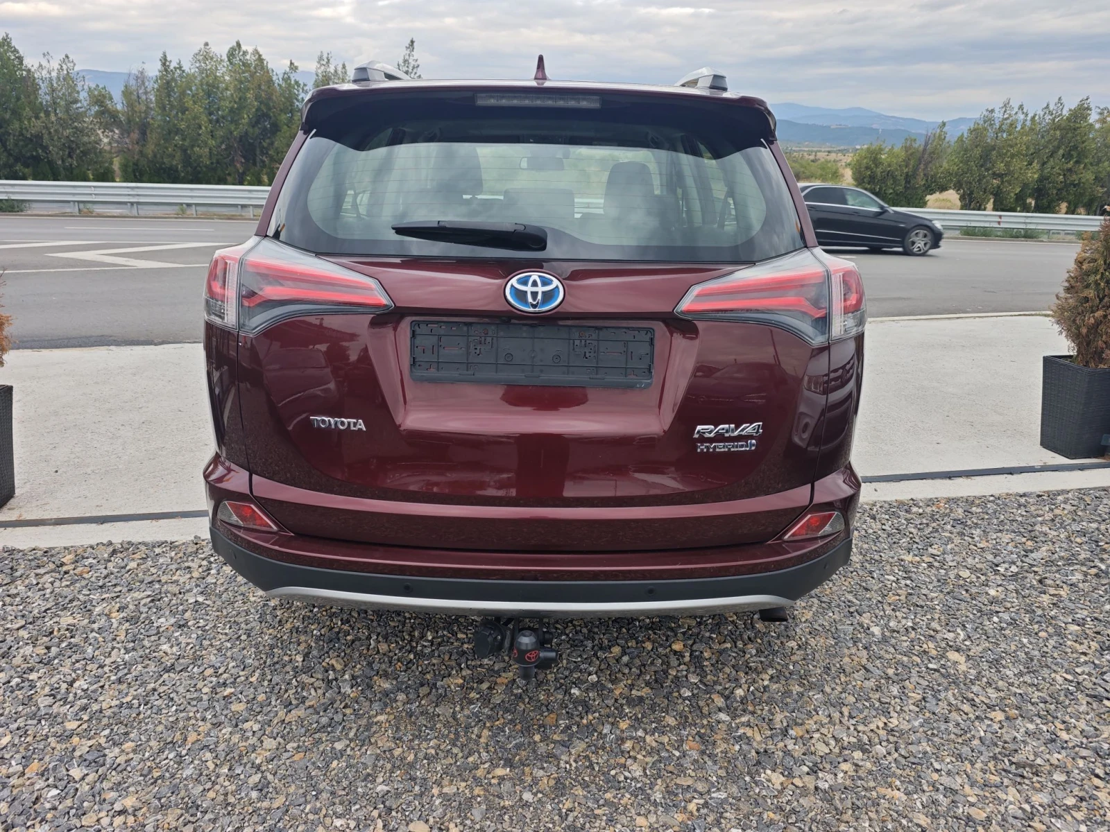 Toyota Rav4 Hybrid full history  | Mobile.bg � ����������� 7