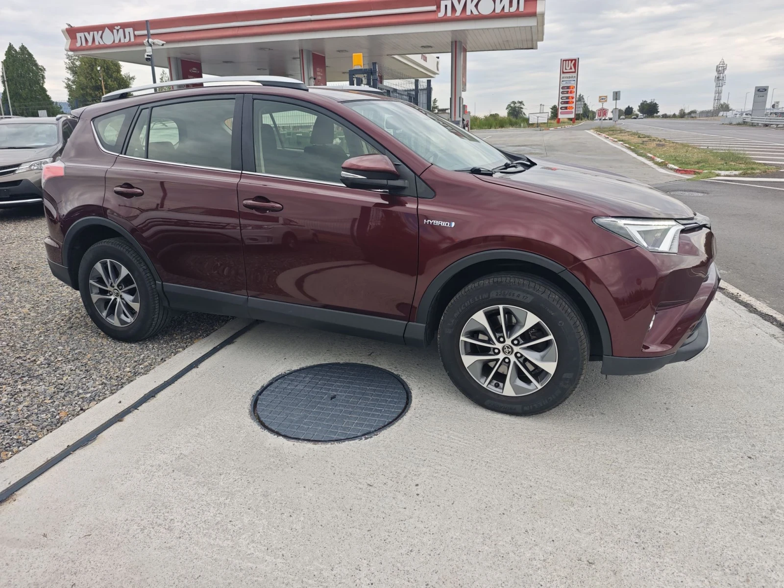 Toyota Rav4 Hybrid full history  | Mobile.bg � ����������� 4