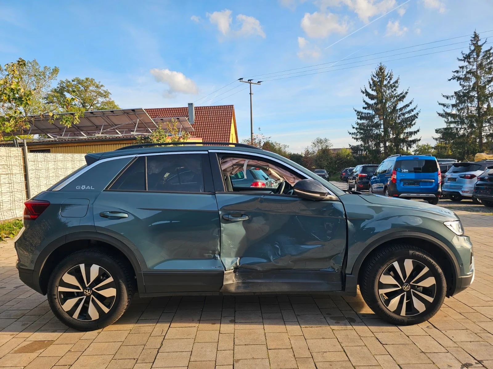 VW T-Roc Goal, снимка 7 - Автомобили и джипове - 56561985