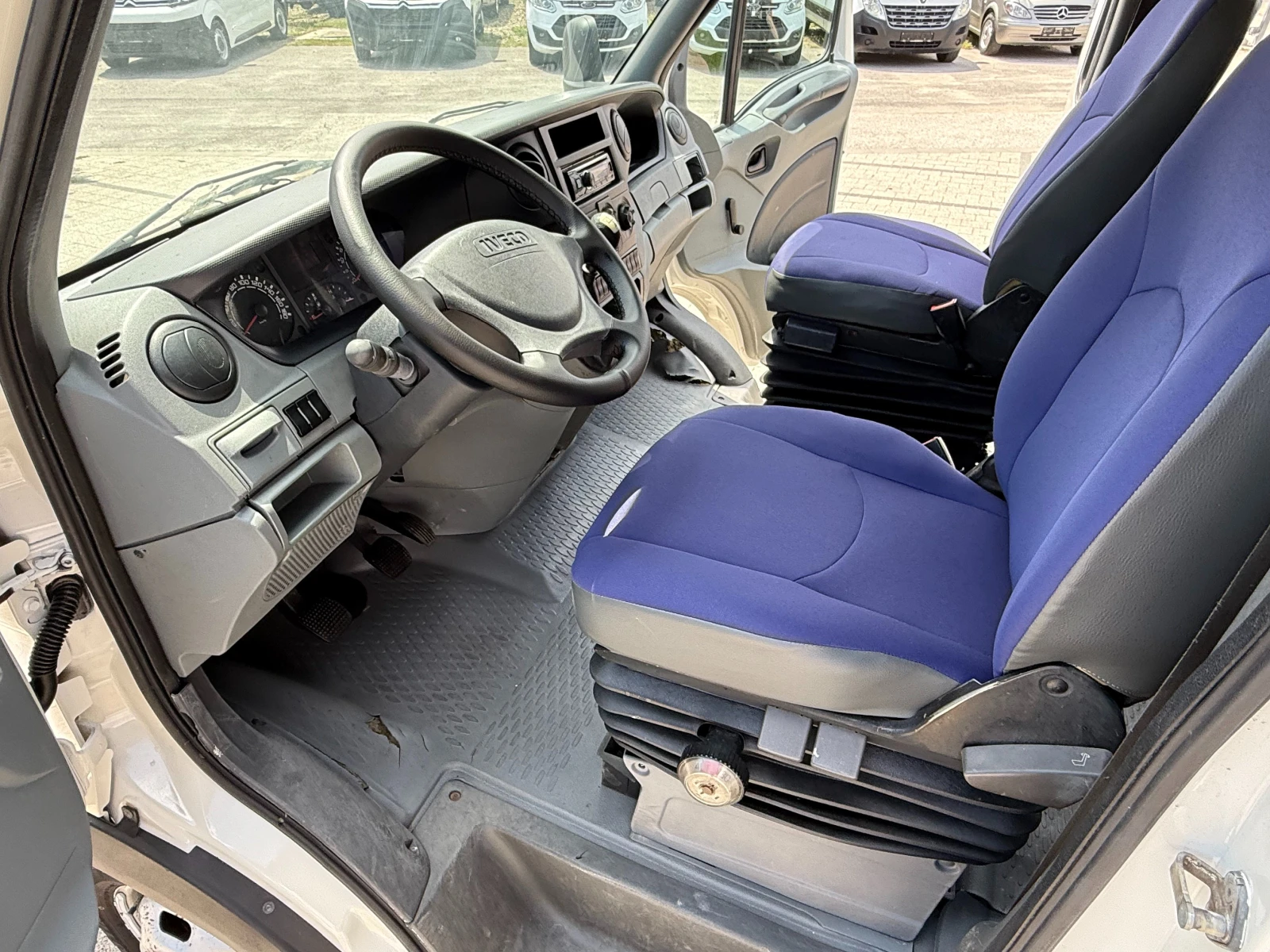 Iveco Daily 40C15  3.5. 3.50.  7- - 2   | Mobile.bg   14