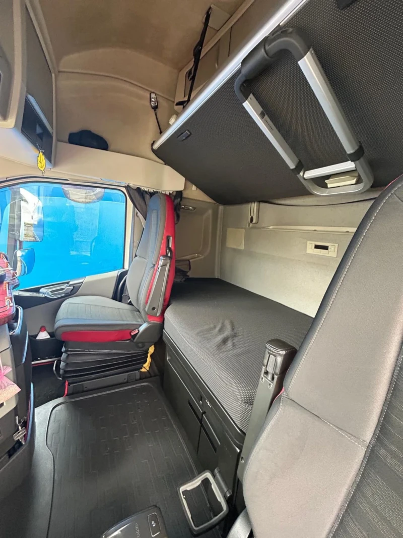 Volvo Fh Стандарт , снимка 7 - Камиони - 52442293