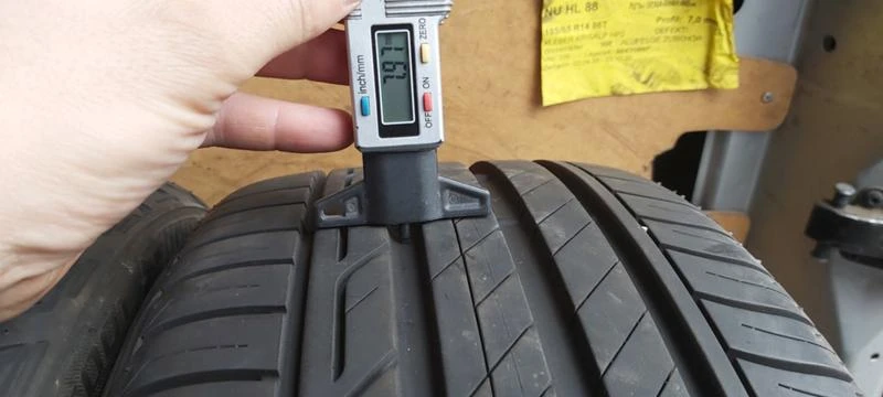 Гуми Летни 225/45R17, снимка 4 - Гуми и джанти - 32567728