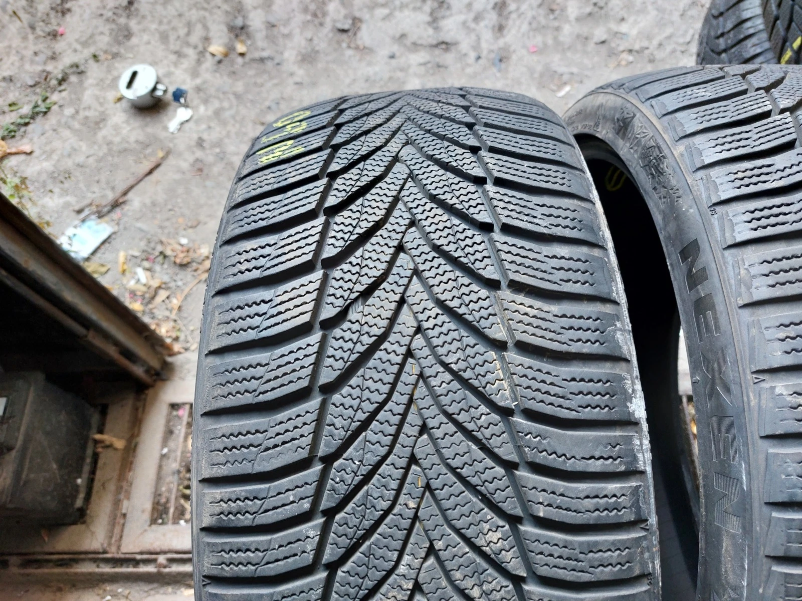 ���� 235/35R19 | Mobile.bg � ����������� 5