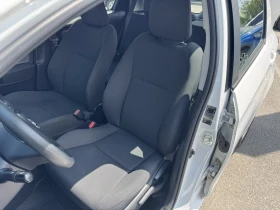 Toyota Yaris 1.5HYBRID, снимка 13