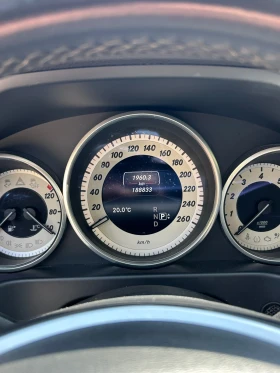 Mercedes-Benz E 300, снимка 16