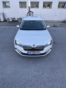 Обява за продажба на Skoda Superb Facelift 4x4 DSG7 Ambient Alcantara LED ~33 500 лв. - изображение 2