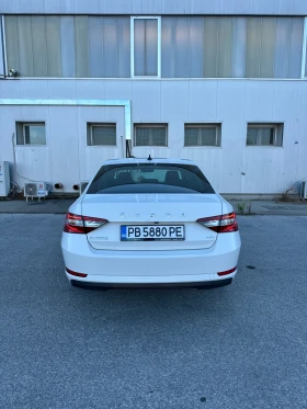 Обява за продажба на Skoda Superb Facelift 4x4 DSG7 Ambient Alcantara LED ~33 500 лв. - изображение 5