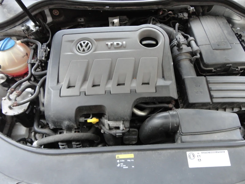 VW Passat, снимка 6 - Автомобили и джипове - 47344001