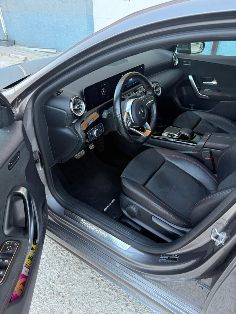 Mercedes-Benz A 200 d AMG  Alcantara ^Camera* Led, снимка 13 - Автомобили и джипове - 52499687