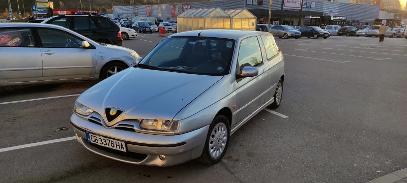 Alfa Romeo 145 1.6Twin Spark, снимка 2 - Автомобили и джипове - 48385894