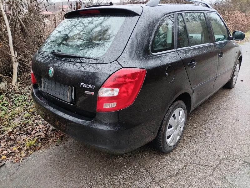 Skoda Fabia, снимка 13 - Автомобили и джипове - 48506820