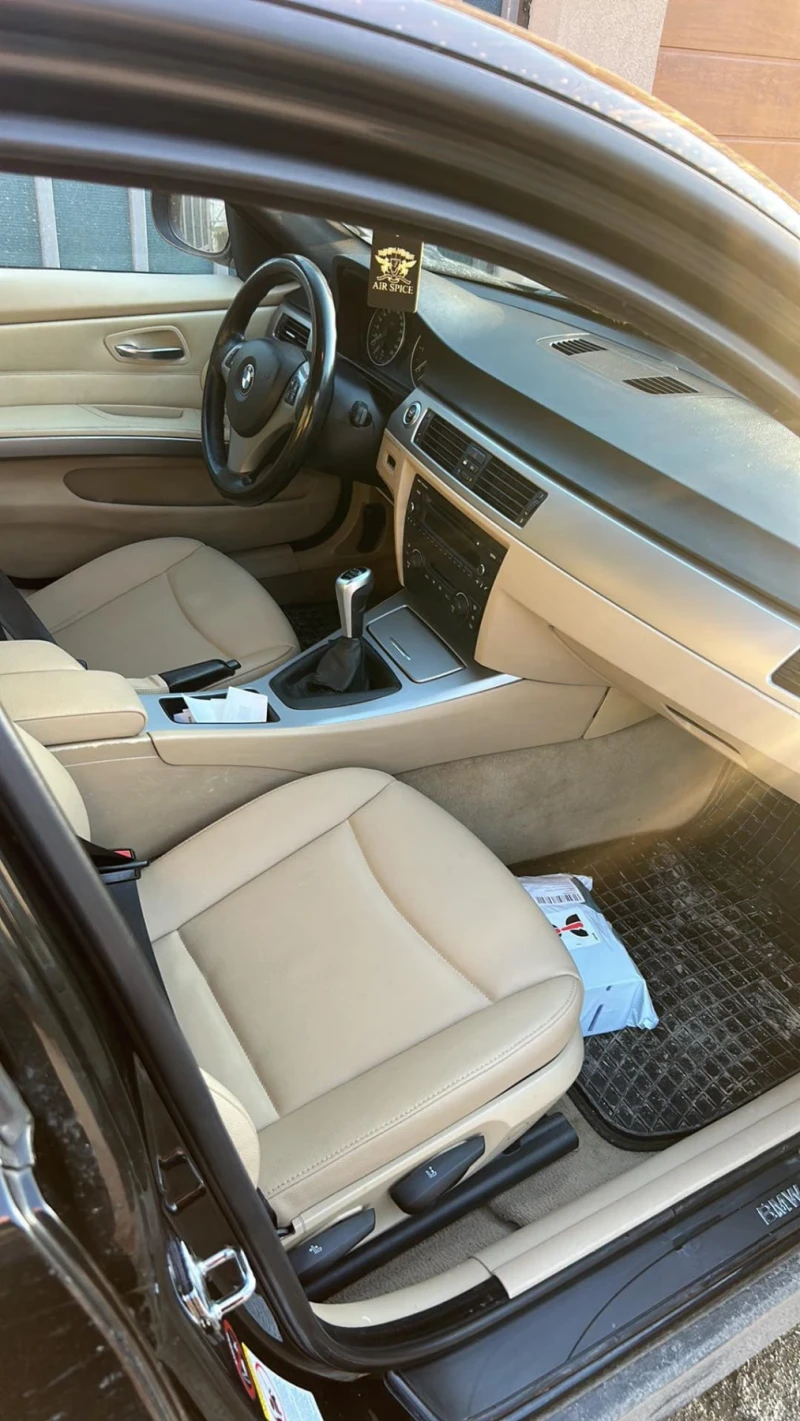 BMW 320, снимка 8 - Автомобили и джипове - 52624101