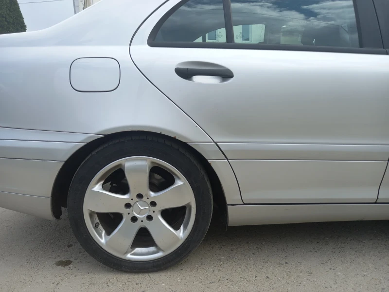 Mercedes-Benz C 200 C200 cdi, снимка 7 - Автомобили и джипове - 53095062