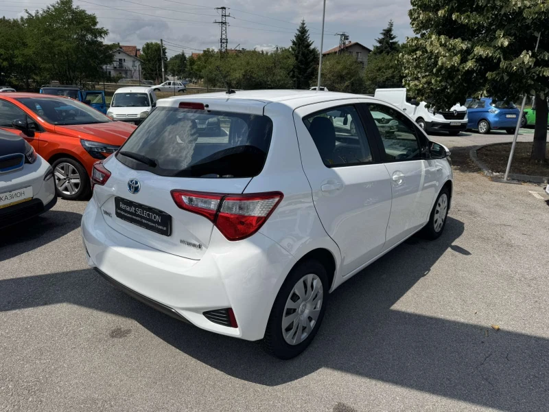 Toyota Yaris 1.5HYBRID, снимка 6 - Автомобили и джипове - 51276828