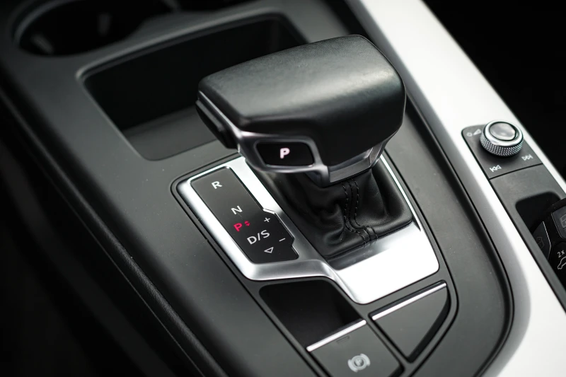 Audi A4 40 TDI, снимка 11 - Автомобили и джипове - 52181769