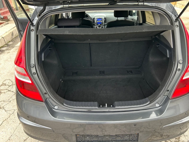 Hyundai I30 1.6i БЕНЗИН, снимка 14 - Автомобили и джипове - 52711713