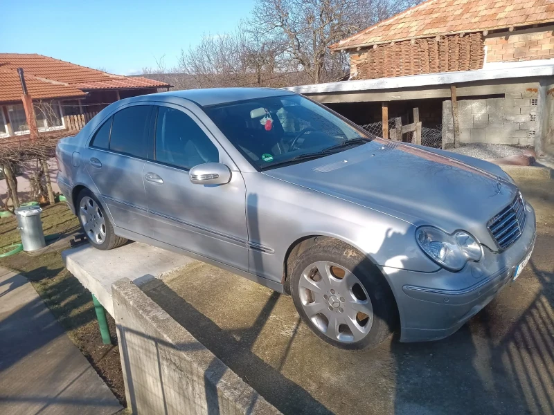 Mercedes-Benz C 320 CD?, снимка 2 - Автомобили и джипове - 53157072
