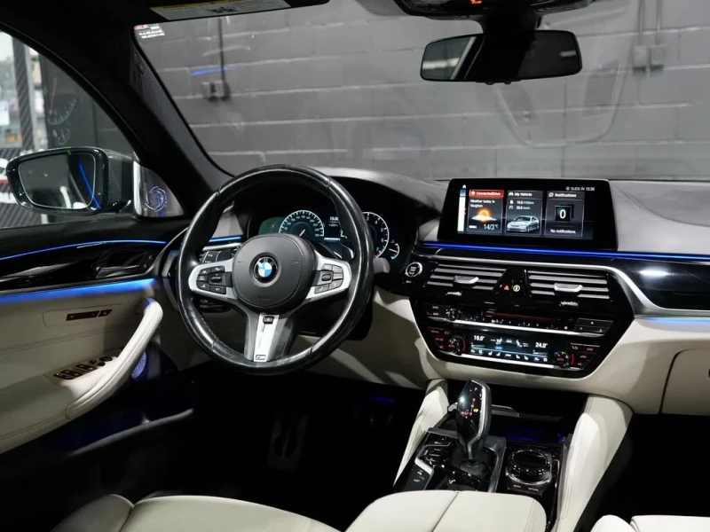 BMW 550  M550i xDrive Sedan AWD * АвтоКредит* (ЦЕНА ДО БГ), снимка 6 - Автомобили и джипове - 53344542