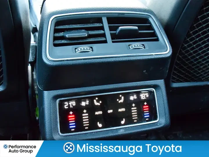 Audi E-Tron TECHNIK* QUATTRO* PANO* 360 CAM* ОБДУХ, снимка 13 - Автомобили и джипове - 53913466