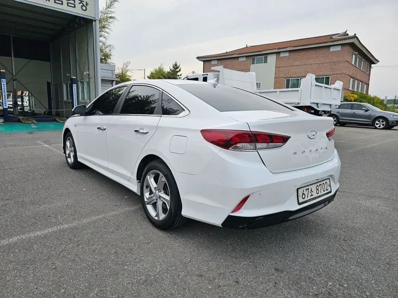 Hyundai Sonata 2.0 - САМО 30% АВАНС, снимка 3 - Автомобили и джипове - 55998012