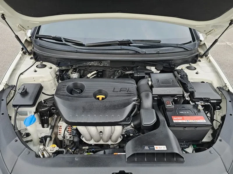 Hyundai Sonata 2.0 - САМО 30% АВАНС, снимка 9 - Автомобили и джипове - 55998012
