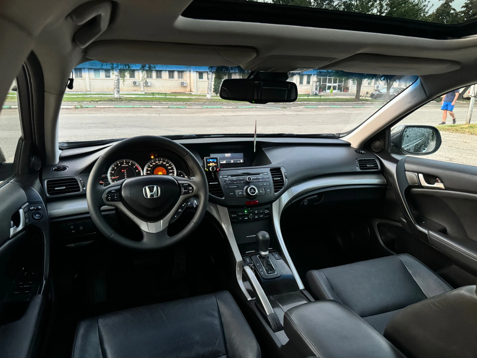 Honda Accord 2.4/201  КОЖА/ АВТОМАТ - изображение 8