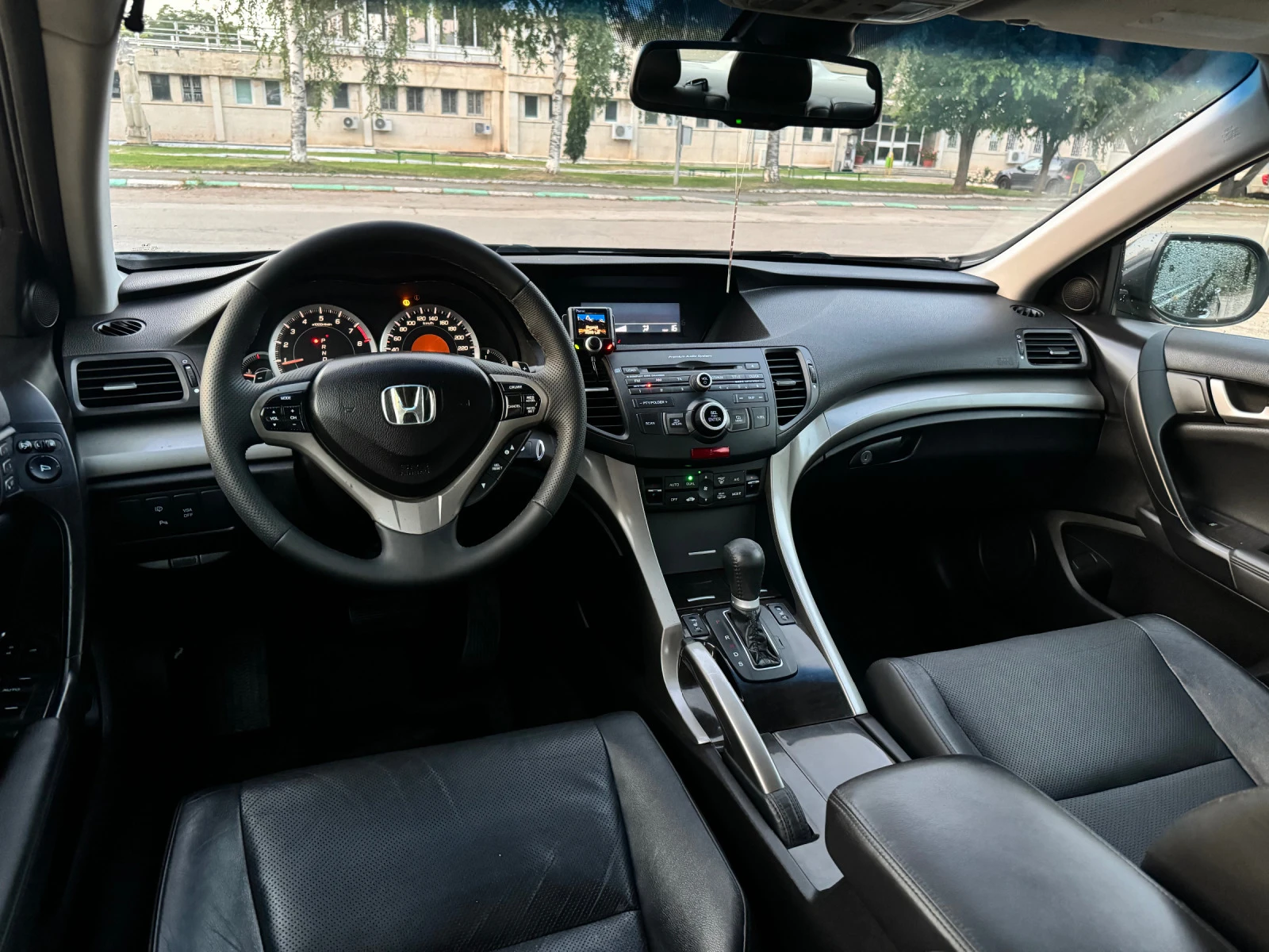 Honda Accord 2.4/201  КОЖА/ АВТОМАТ - изображение 7