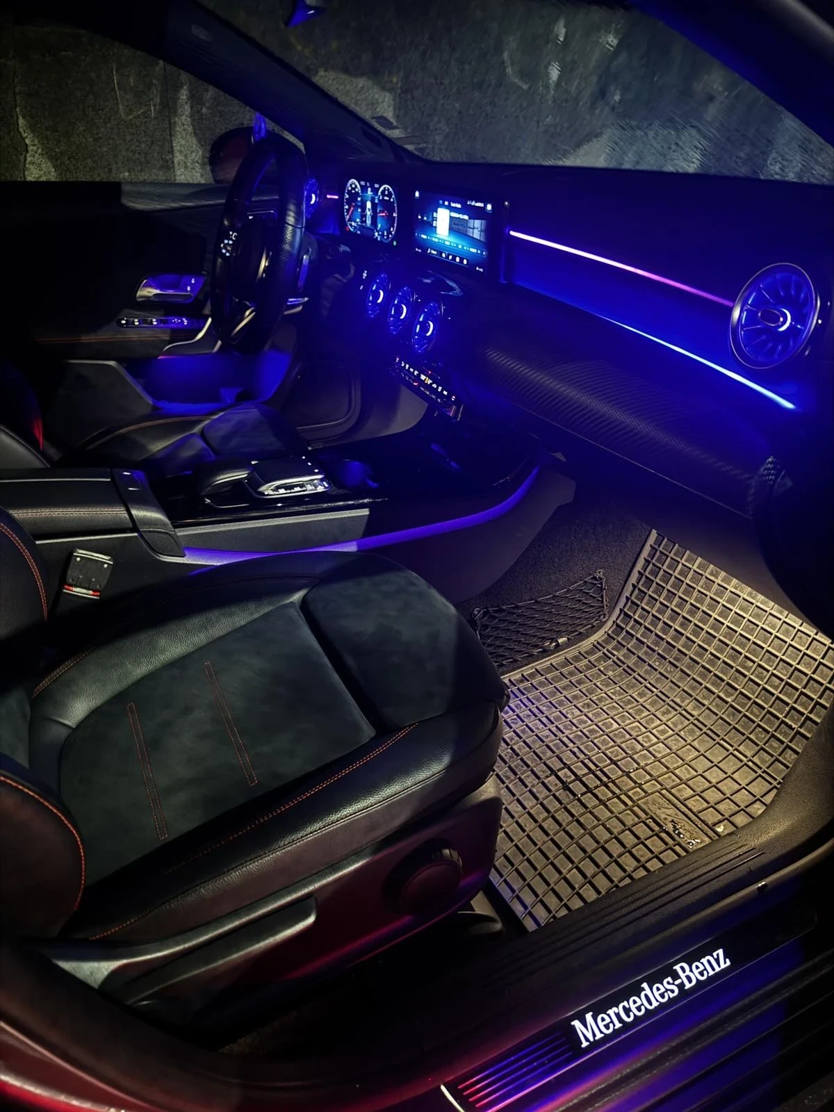 Mercedes-Benz A 200 d AMG  Alcantara ^Camera* Led | Mobile.bg   16