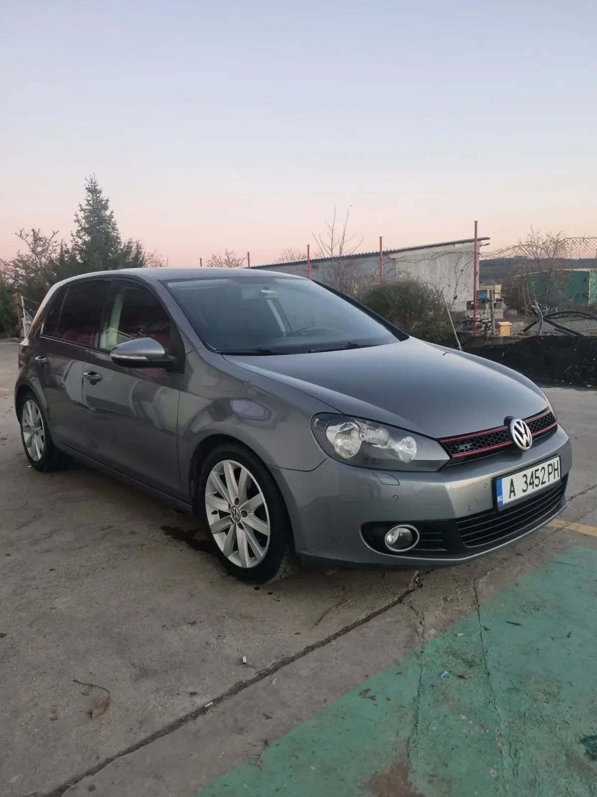 VW Golf 2.0tdi 140к.с Full-Highline 6 скорости - изображение 2